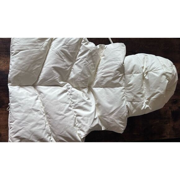 Luminary Fine Collection ALPINE FAUX LEATHER
IVORY PUFFER VEST in Ivory Size L - Picture 7 of 9